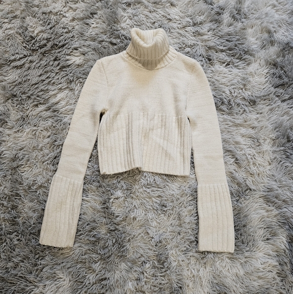 Vintage Knit Turtleneck - Picture 2 of 6